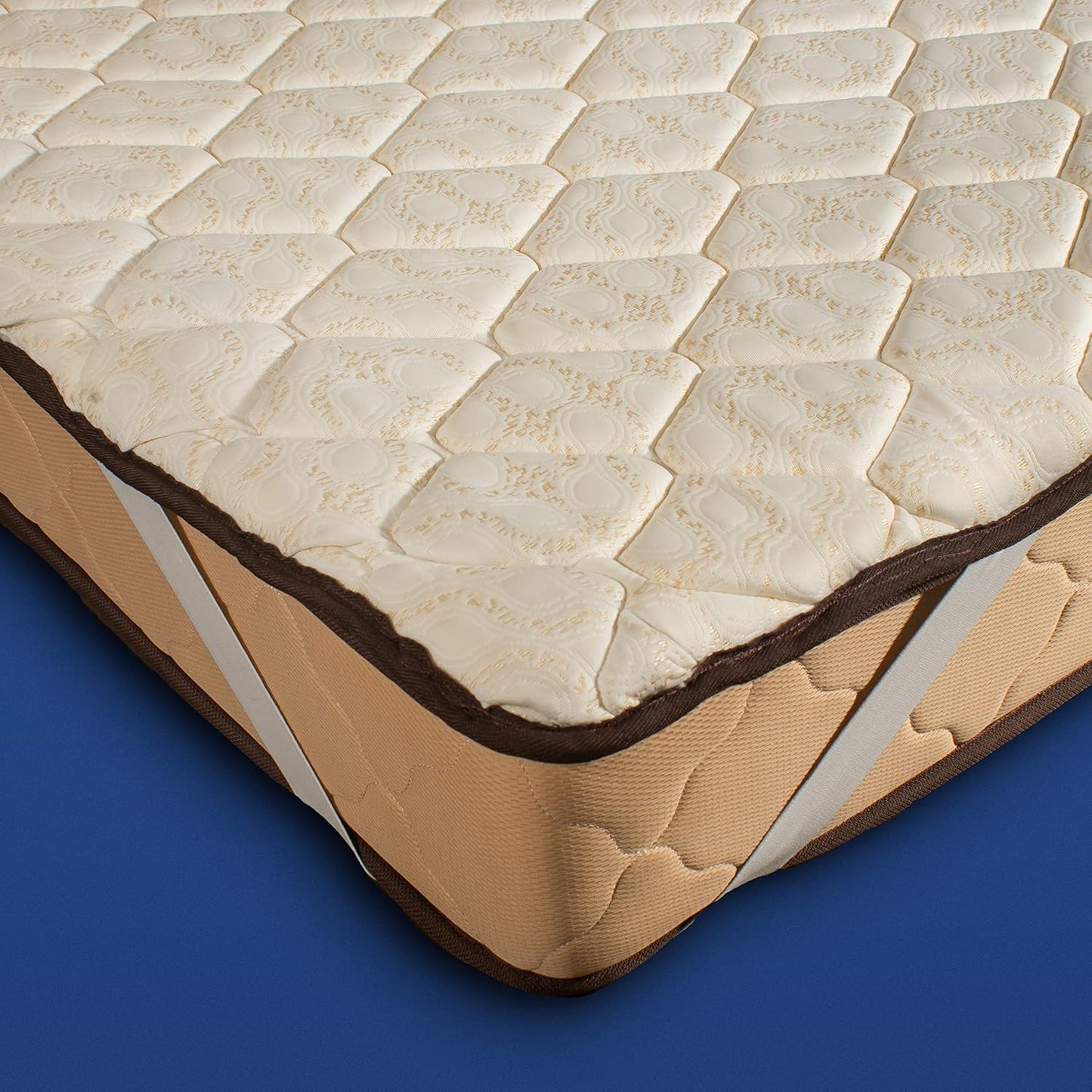 CUSHIO Quilted Mattress Topper with Elastic Straps | Soft Cushioned Comfort Layer | Breathable Fabric | Enhances Mattress Support | Fits All Mattress Types